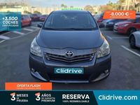 Usado Toyota Verso Active 126 CV (92 kW) 2010 Gris / plata Monovolumen