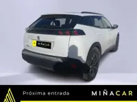 Usado Peugeot 2008 Allure 110 CV (80 kW) 2022 Blanco SUV