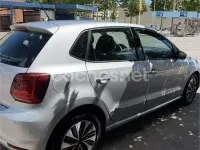 Usado VW Polo Edition 75 CV (55 kW) 2015 Gris / plata Berlina