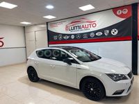 Usado Seat Leon Ecomotive 110 CV (80 kW) 2015 Blanco Berlina