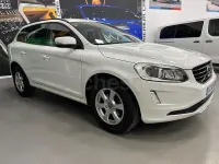Usado Volvo XC60 Momentum 190 CV (139 kW) 2017 Blanco SUV