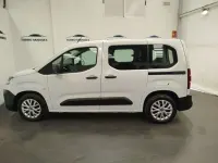 Usado Citroën Berlingo Live 102 CV (75 kW) 2022 Blanco Monovolumen