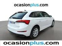 Usado Skoda Scala Active 116 CV (85 kW) 2020 Blanco Utilitario