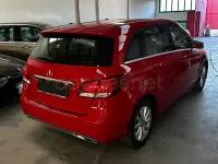 Usado Mercedes B220 177 CV (130 kW) 2016 Rojo Utilitario