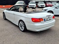 Usado BMW 320 Cabriolet 170 CV (125 kW) 2011 Blanco Descapotable