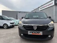 Usado Dacia Lodgy Lauréate 90 CV (66 kW) 2015 Gris / plata Monovolumen