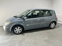 Usado Renault Scénic II Dynamique 105 CV (77 kW) 2005 Blanco Monovolumen