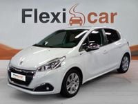 Usado Peugeot 208 Allure 82 CV (60 kW) 2014 Blanco Utilitario