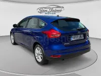 Usado Ford Focus Titanium 115 CV (84 kW) 2014 Azul Berlina