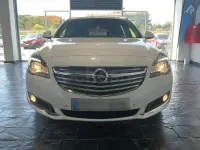 Usado Opel Insignia Selective 140 CV (102 kW) 2014 Blanco Familiar