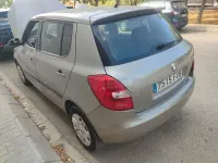 Usado Skoda Fabia 80 CV (58 kW) 2007 Gris / plata Familiar