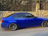 Usado BMW 318 143 CV (105 kW) 2009 Azul Berlina