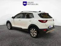 Usado Kia Stonic 84 CV (61 kW) 2024 Blanco SUV