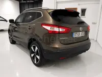 Usado Nissan Qashqai N-Connecta 130 CV (95 kW) 2015 Gris / plata SUV