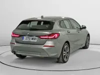 Usado BMW 118 136 CV (100 kW) 2024 Gris / plata Berlina