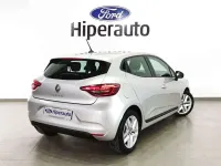 Usado Renault Clio Intens 91 CV (66 kW) 2022 Gris Utilitario