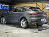 Usado Porsche Cayenne 462 CV (339 kW) 2021 Gris / plata SUV