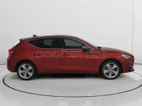 Usado Seat Leon FR 204 CV (150 kW) 2021 Rojo Berlina
