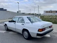 Usado Mercedes 190 126 CV (92 kW) 1991 Blanco Berlina