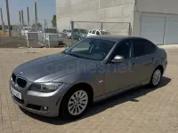 Usado BMW 320 Comfort Edition 170 CV (125 kW) 2009 Gris / plata Berlina