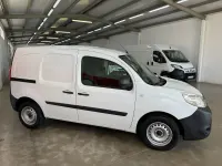 Usado Renault Kangoo 95 CV (69 kW) 2021 Blanco Monovolumen