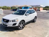 Usado Volvo XC60 R-Design 215 CV (158 kW) 2013 Blanco SUV