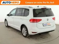 Usado VW Touran Advance 150 CV (110 kW) 2018 Blanco Monovolumen