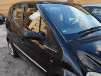 Usado Mercedes A160 82 CV (60 kW) 2000 Negro Berlina