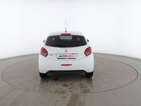Usado Peugeot 208 Style 82 CV (60 kW) 2018 Blanco Utilitario