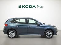 Usado Skoda Kamiq Ambition 95 CV (69 kW) 2021 Gris SUV
