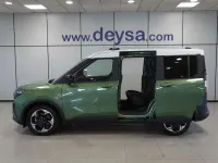 Usado Ford Tourneo Courier Active 100 kW (136 CV) 2025 Verde Monovolumen