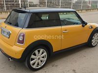 Usado Mini Cooper 120 CV (88 kW) 2009 Amarillo Utilitario