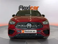 Usado Mercedes GLA200 163 CV (119 kW) 2023 Granate SUV