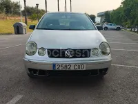 Usado VW Polo Trendline 75 CV (55 kW) 2004 Gris / plata Utilitario