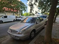 Usado Citroën Xsara 90 CV (66 kW) 2002 Gris / plata Berlina