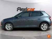 Usado Skoda Fabia Ambition 95 CV (69 kW) 2020 Gris / plata Utilitario
