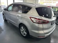 Usado Ford S-MAX Titanium 180 CV (132 kW) 2017 Gris / plata Monovolumen