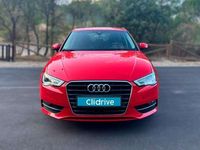Usado Audi A3 Sportback Attraction 150 CV (110 kW) 2015 Rojo Utilitario