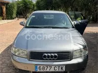 Usado Audi A4 130 HP (95 kW) 2004 Cinzento Sedan