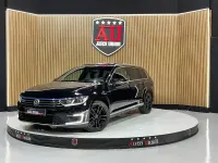 Usado VW Passat GTE 218 CV (160 kW) 2018 Negro Familiar