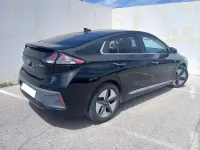 Usado Hyundai Ioniq 141 CV (103 kW) 2023 Negro Utilitario