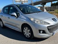 Usado Peugeot 207 70 CV (51 kW) 2010 Gris / plata Berlina