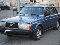 Usado Volvo 240 115 CV (84 kW) 1988 Azul Berlina