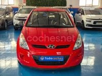 Usado Hyundai i20 Classic 78 CV (57 kW) 2011 Rojo Berlina