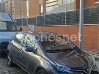 Käytetty Toyota Yaris Active 90 HP (66 kW) 2015 Harmaa Viistoperä