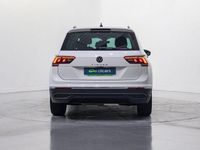 Usado VW Tiguan Life 123 CV (90 kW) 2022 Blanco SUV