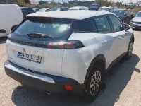 Usado Peugeot 2008 Active 110 CV (80 kW) 2021 Blanco SUV