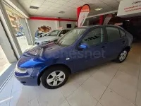 Usado Seat Leon 105 CV (77 kW) 2006 Azul Utilitario