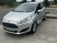 Usado Ford Fiesta Titanium 95 CV (69 kW) 2017 Gris / plata Utilitario