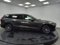 Usado Volvo V60 Momentum 197 CV (144 kW) 2022 Gris Familiar
